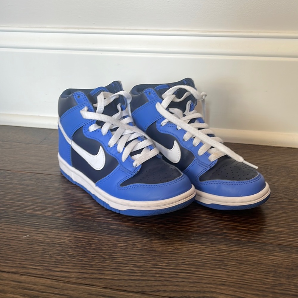 Kid's Nike Dunk High Obsidian. Size 3.5 girls.